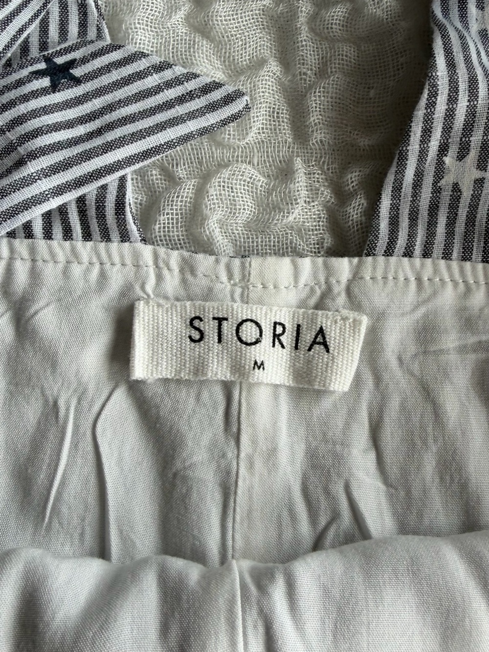 Storia Stars and Stripes Romper Size Medium - Picture 9 of 11